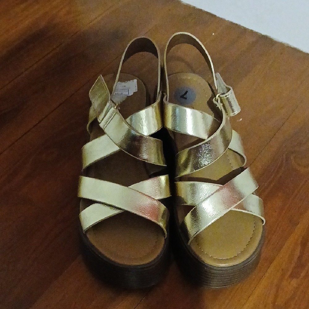 Womens Size 7 Soda Gold Strappy Sandals